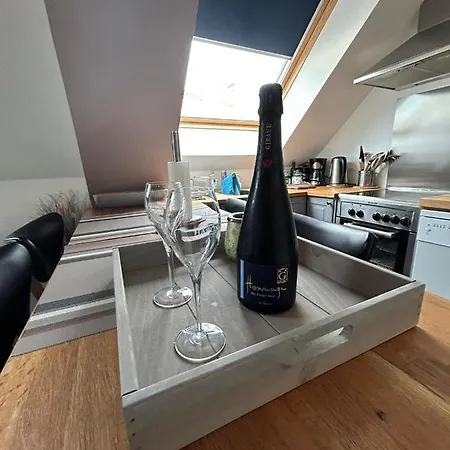 Epernevasion Apartment