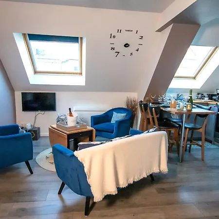 Epernevasion Apartment